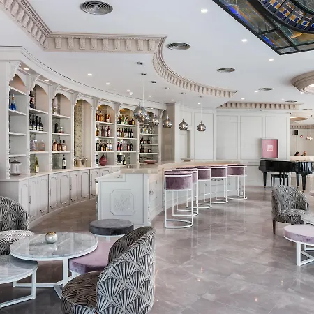 Boutique B51 Hotel